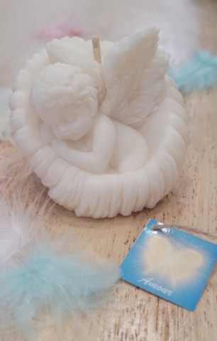 Bougie d'un petit ange qui dort