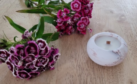 Petite bougie ronde moule marbré noir
