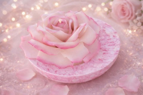 Bougie rose réaliste "Romantique"